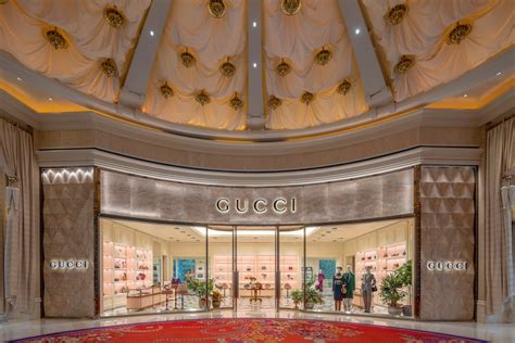 las vegas gucci prices|gucci stores in las vegas.